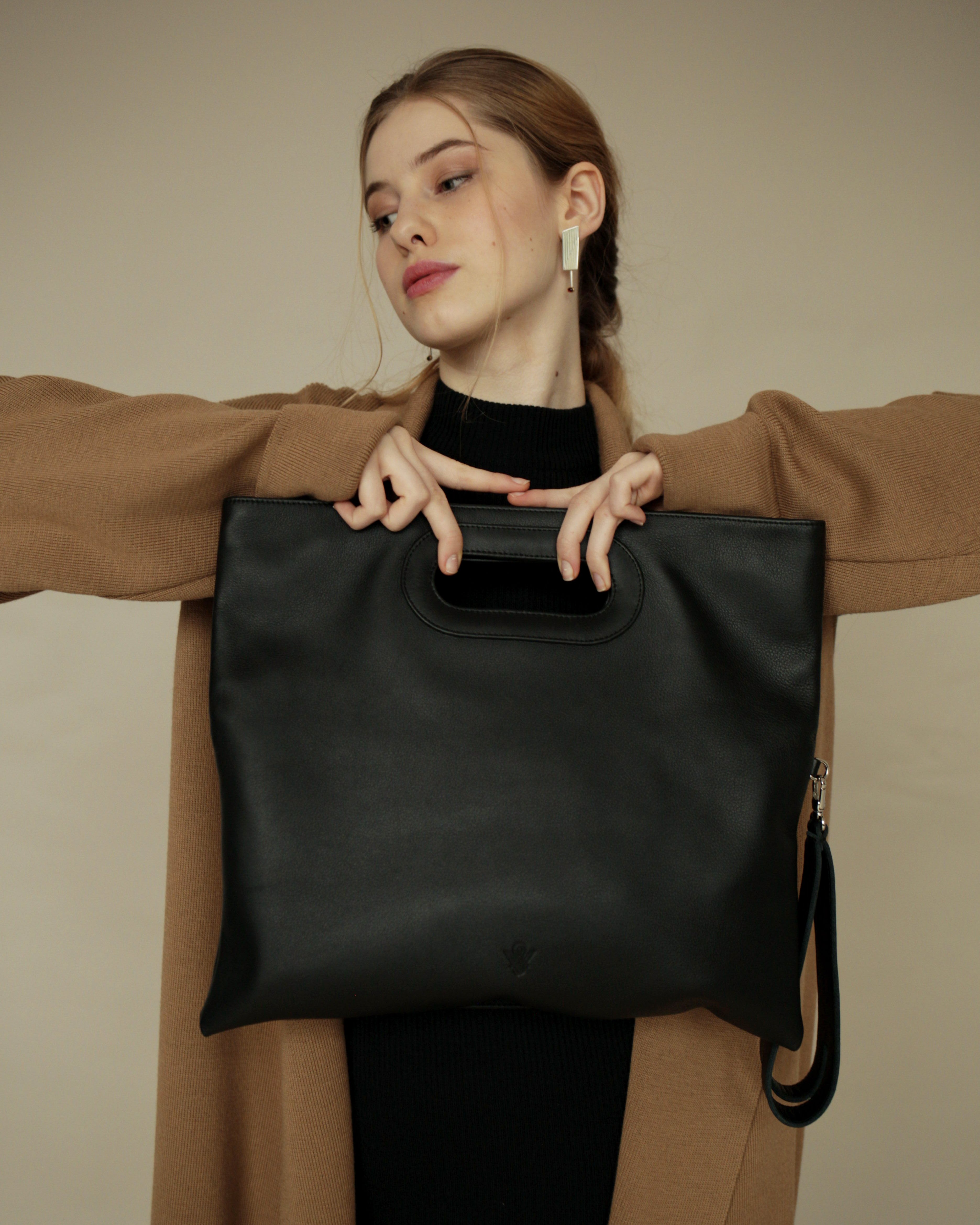 Black Pillow Bag