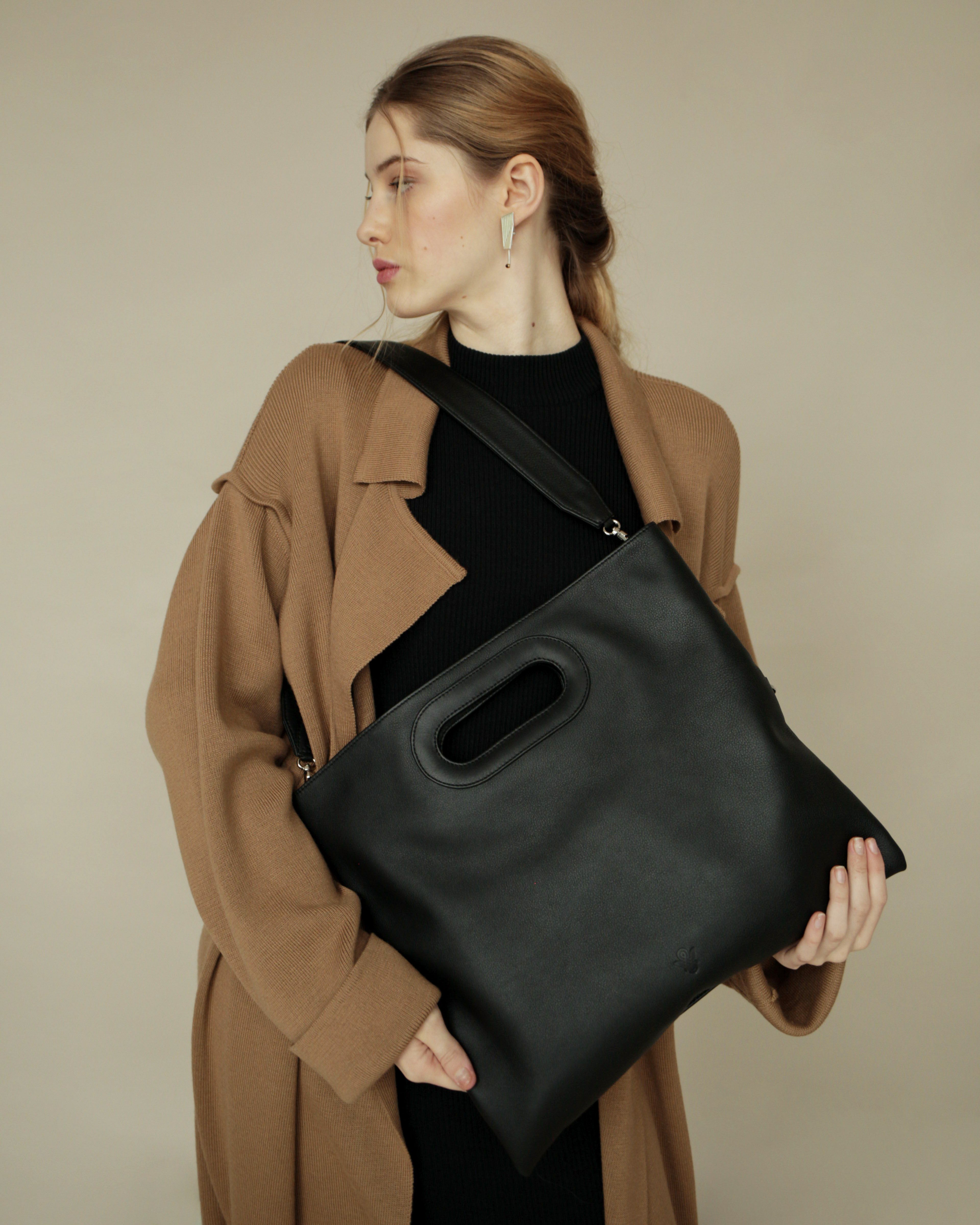 Black Pillow Bag