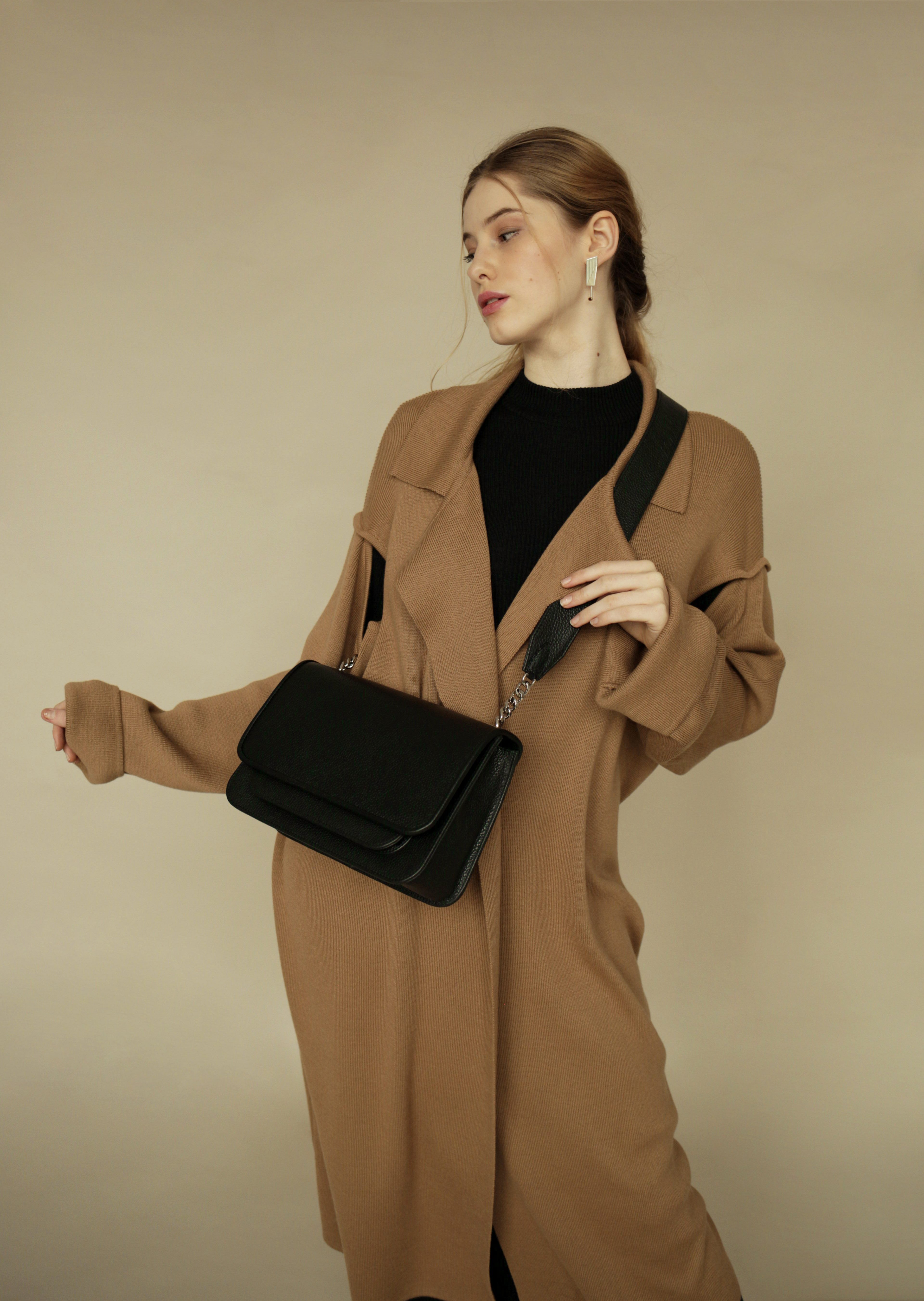 Classic Bag Black with Long Leather Handle